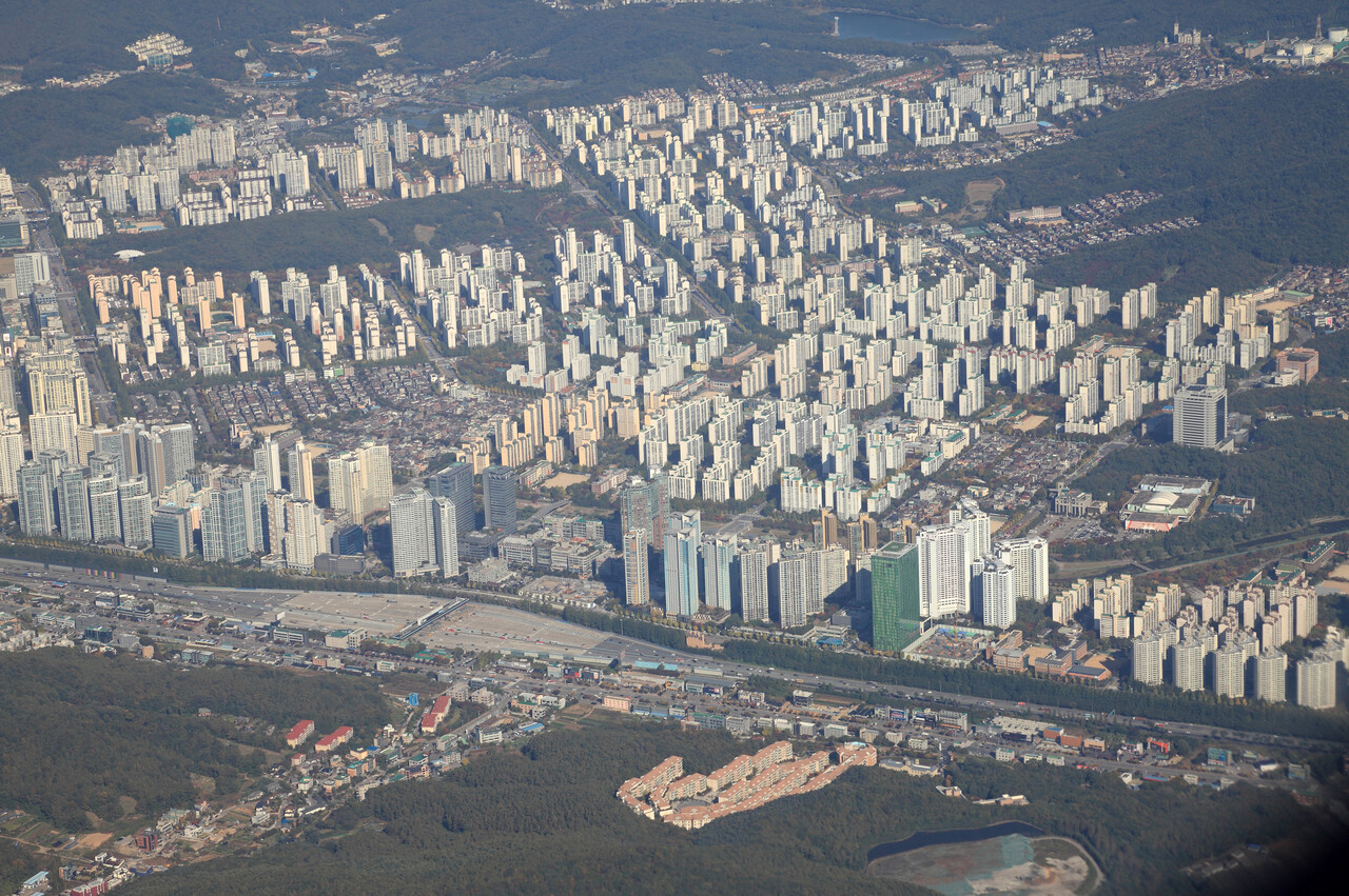 아파트 단지가 늘어선 경기도 성남시 분당구의 항공사진. (사진=유토이미지 제공)