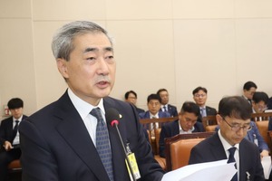 신현송 한은 총재, '예금토큰' 중심의 원화 세계화 추진 - 뉴스 썸네일 이미지